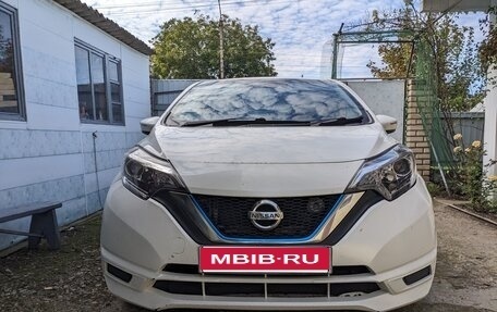 Nissan Note II рестайлинг, 2017 год, 800 000 рублей, 1 фотография