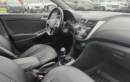 Hyundai Solaris II рестайлинг, 2014 год, 865 000 рублей, 13 фотография