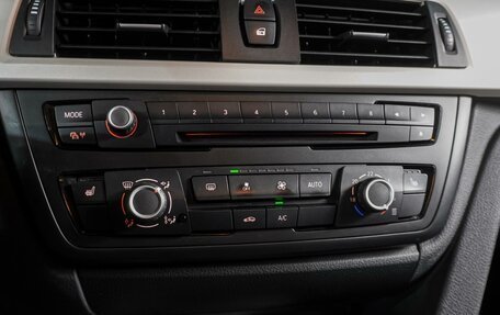 BMW 3 серия, 2013 год, 1 399 000 рублей, 12 фотография