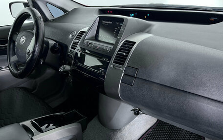 Toyota Prius, 2008 год, 830 000 рублей, 11 фотография