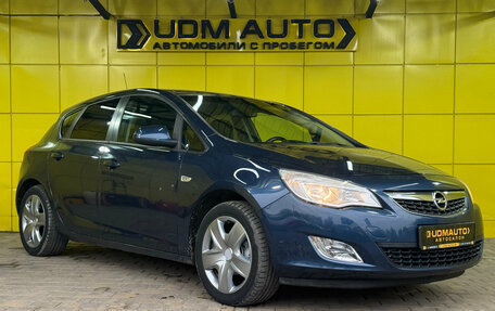 Opel Astra J, 2010 год, 599 000 рублей, 3 фотография
