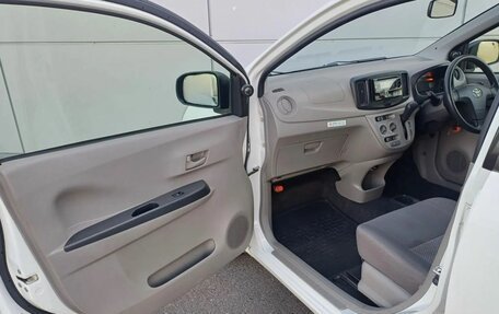 Toyota Pixis Epoch, 2015 год, 650 000 рублей, 15 фотография