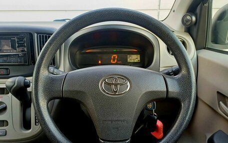 Toyota Pixis Epoch, 2015 год, 650 000 рублей, 18 фотография