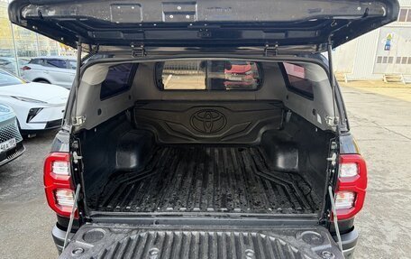 Toyota Hilux VIII, 2020 год, 4 500 000 рублей, 9 фотография