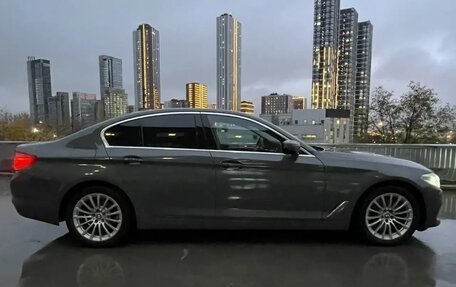 BMW 5 серия, 2019 год, 3 300 000 рублей, 3 фотография