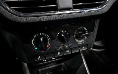 Skoda Rapid II, 2022 год, 1 825 000 рублей, 26 фотография