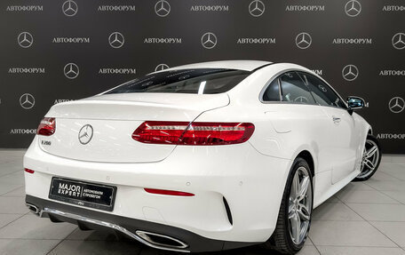 Mercedes-Benz E-Класс, 2017 год, 3 595 000 рублей, 5 фотография
