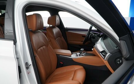 BMW 5 серия, 2019 год, 4 699 046 рублей, 9 фотография