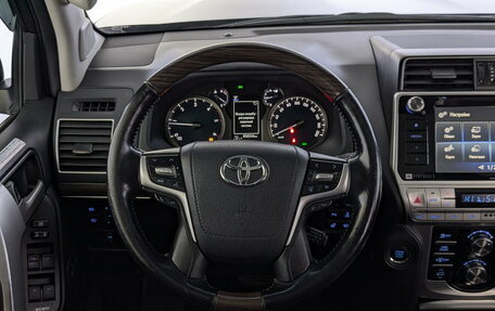 Toyota Land Cruiser Prado 150 рестайлинг 2, 2019 год, 5 705 000 рублей, 22 фотография