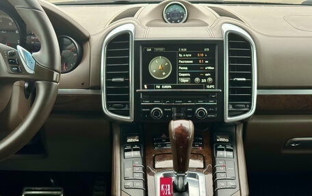 Porsche Cayenne III, 2012 год, 2 100 000 рублей, 11 фотография