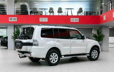 Mitsubishi Pajero IV, 2018 год, 2 990 000 рублей, 2 фотография