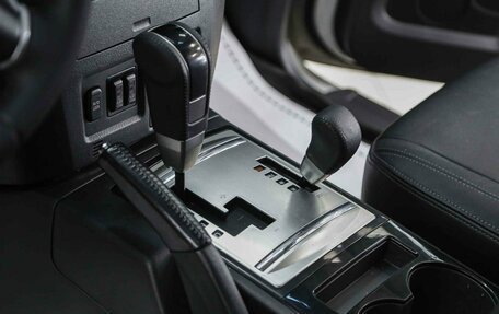 Mitsubishi Pajero IV, 2018 год, 2 990 000 рублей, 6 фотография