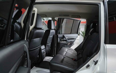 Mitsubishi Pajero IV, 2018 год, 2 990 000 рублей, 7 фотография