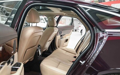 Jaguar XJ IV (X351), 2011 год, 1 590 000 рублей, 8 фотография