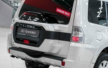 Mitsubishi Pajero IV, 2018 год, 2 990 000 рублей, 14 фотография