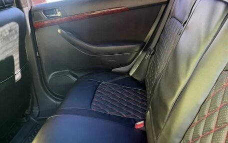 Toyota Avensis III рестайлинг, 2005 год, 690 000 рублей, 6 фотография
