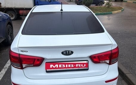 KIA Rio III рестайлинг, 2015 год, 970 000 рублей, 3 фотография
