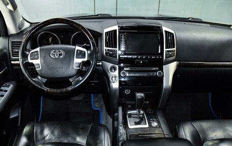 Toyota Land Cruiser 200, 2012 год, 3 999 000 рублей, 15 фотография