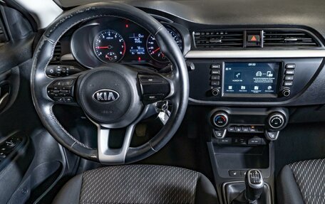 KIA Rio IV, 2018 год, 1 340 000 рублей, 6 фотография