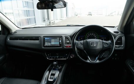 Honda Vezel, 2014 год, 1 351 000 рублей, 11 фотография