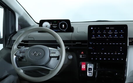 Hyundai Staria, 2021 год, 4 500 000 рублей, 11 фотография
