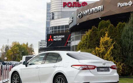 Toyota Camry, 2021 год, 3 198 000 рублей, 5 фотография