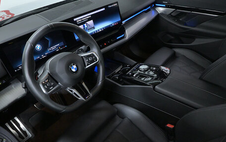 BMW 5 серия, 2024 год, 7 490 000 рублей, 7 фотография