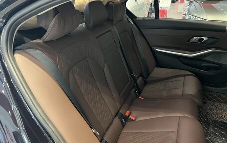 BMW 3 серия, 2023 год, 3 000 000 рублей, 15 фотография