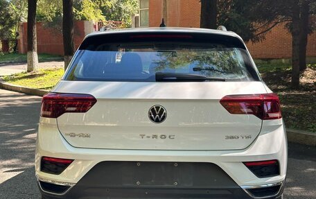 Volkswagen T-Roc I, 2022 год, 1 700 000 рублей, 4 фотография