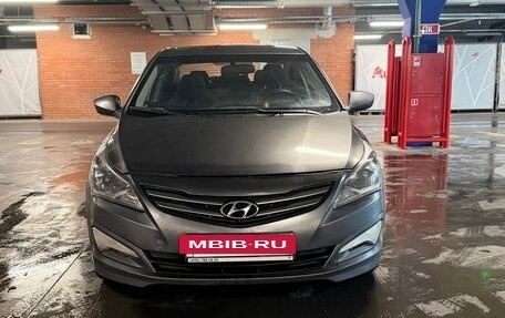 Hyundai Solaris II рестайлинг, 2015 год, 500 000 рублей, 2 фотография