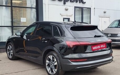 Audi e-tron I, 2020 год, 3 940 000 рублей, 8 фотография