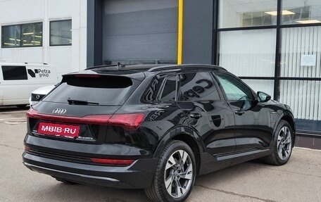 Audi e-tron I, 2020 год, 3 940 000 рублей, 6 фотография