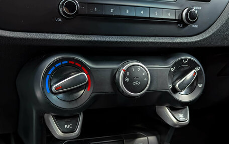KIA Rio IV, 2017 год, 1 099 000 рублей, 19 фотография