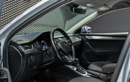 Skoda Octavia, 2018 год, 1 680 000 рублей, 10 фотография