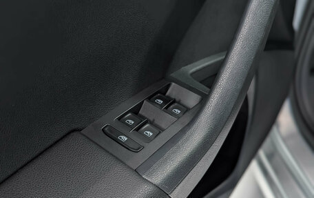 Skoda Octavia, 2018 год, 1 680 000 рублей, 19 фотография