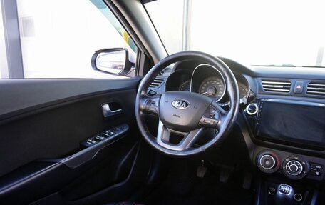 KIA Rio III рестайлинг, 2014 год, 900 000 рублей, 14 фотография