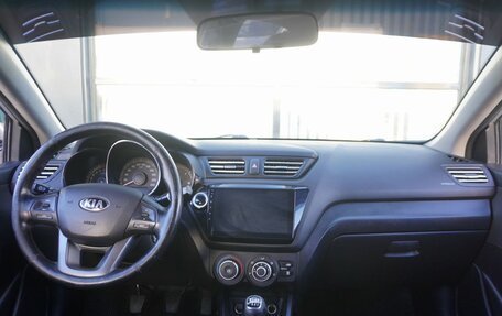 KIA Rio III рестайлинг, 2014 год, 900 000 рублей, 13 фотография