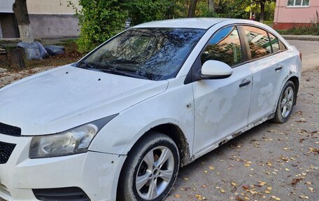 Chevrolet Cruze II, 2010 год, 300 000 рублей, 3 фотография