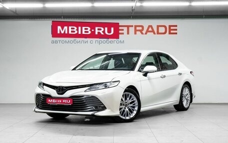 Toyota Camry, 2018 год, 3 049 000 рублей, 1 фотография