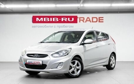 Hyundai Solaris II рестайлинг, 2012 год, 820 000 рублей, 1 фотография