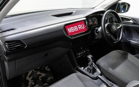 Volkswagen T-Cross I, 2019 год, 1 749 000 рублей, 15 фотография