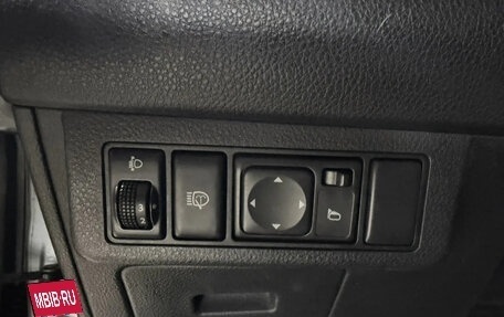 Nissan Tiida, 2010 год, 590 000 рублей, 10 фотография