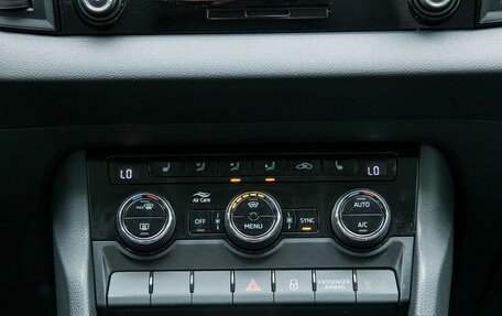 Skoda Karoq I, 2021 год, 2 800 000 рублей, 21 фотография