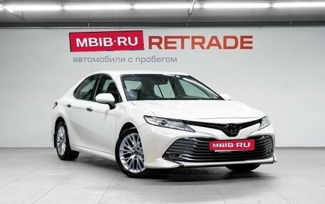 Toyota Camry, 2018 год, 3 049 000 рублей, 4 фотография