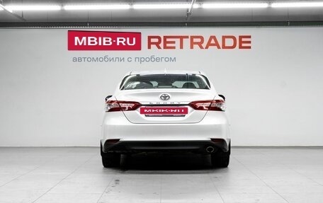 Toyota Camry, 2018 год, 3 049 000 рублей, 7 фотография