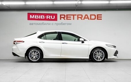 Toyota Camry, 2018 год, 3 049 000 рублей, 5 фотография