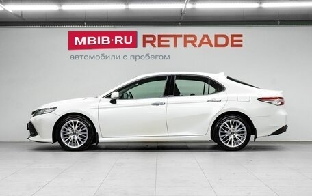 Toyota Camry, 2018 год, 3 049 000 рублей, 9 фотография