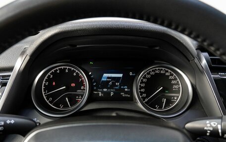 Toyota Camry, 2018 год, 3 049 000 рублей, 27 фотография