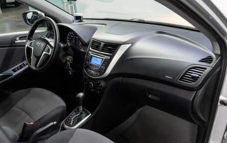 Hyundai Solaris II рестайлинг, 2012 год, 820 000 рублей, 15 фотография
