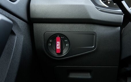 Volkswagen Tiguan II, 2020 год, 2 650 000 рублей, 13 фотография